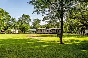 61 Kathryn Dr, Huntsville, TX 77320 - Photo 3