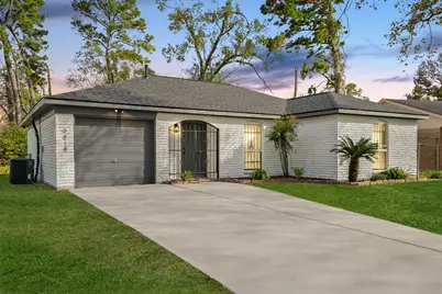 9818 Degas Lane, Houston, TX 77016 - Photo 1