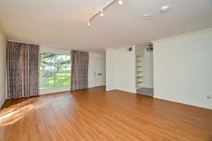 5864 Doliver Dr, Houston, TX 77057 - Photo 7