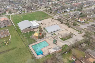 8651 Flossie Mae St, Houston, TX 77029 - Photo 45