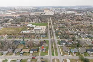 8651 Flossie Mae St, Houston, TX 77029 - Photo 43