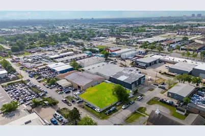 9221 Monsey Drive, Houston, TX 77063 - Photo 5