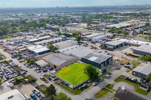 9221 Monsey Dr, Houston, TX 77063 - Photo 5