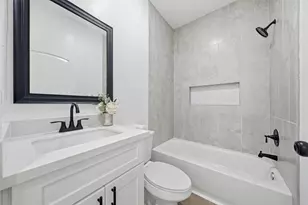 614 Austin St, West Columbia, TX 77486 - Photo 21