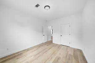 614 Austin St, West Columbia, TX 77486 - Photo 15