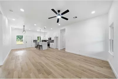 614 Austin Street, West Columbia, TX 77486 - Photo 7