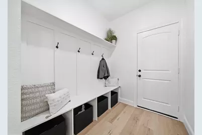 614 Austin Street, West Columbia, TX 77486 - Photo 5