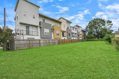 306 McAlpine Street, Houston, TX 77003 - Photo 11