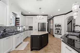 9059 Crighton Crossing Dr, Conroe, TX 77302 - Photo 17