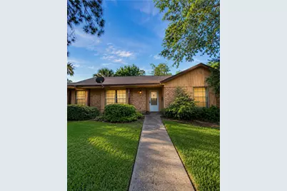 10223 Knoboak Drive, Houston, TX 77043 - Photo 1