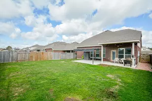 4426 Juniper Bay Ln, Baytown, TX 77521 - Photo 19