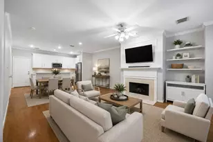 811 W Heights Hollow Ln, Houston, TX 77007 - Photo 3