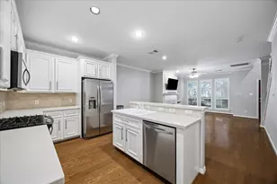 811 W Heights Hollow Ln, Houston, TX 77007 - Photo 7
