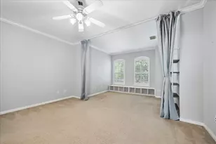 811 W Heights Hollow Ln, Houston, TX 77007 - Photo 13