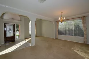 15307 Amesbury Ln, Sugar Land, TX 77478 - Photo 5