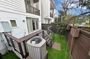 1750 W 23rd St, Houston, TX 77008 - Photo 29