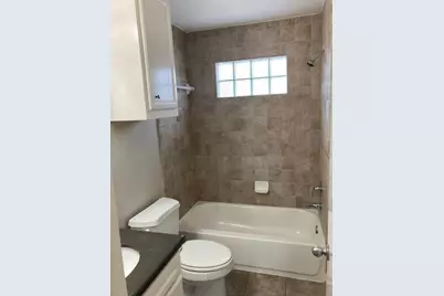 5941 South Loop E #705, Houston, TX 77033 - Photo 11