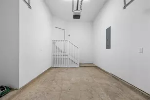 1222 E 33rd St, Houston, TX 77022 - Photo 15