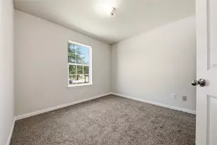 9438 Sapphire Crk Ln, Rosharon, TX 77583 - Photo 11