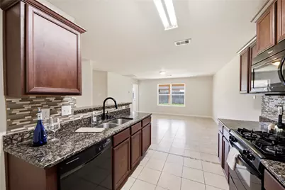9438 Sapphire Creek Lane, Rosharon, TX 77583 - Photo 21