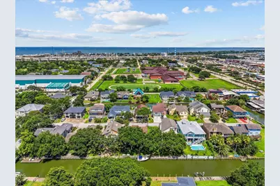 23 Harbor Lane, Kemah, TX 77565 - Photo 37