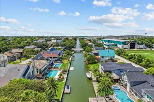 23 Harbor Ln, Kemah, TX 77565 - Photo 3