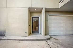 5841 Darling St, Houston, TX 77007 - Photo 37