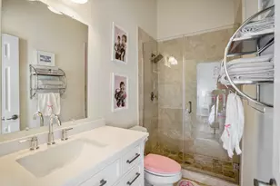 5841 Darling St, Houston, TX 77007 - Photo 27