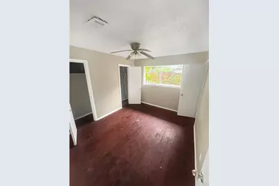 5410 Bungalow Lane, Houston, TX 77048 - Photo 11