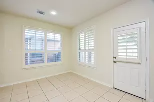 15119 Newfield Bridge Ln, Sugar Land, TX 77498 - Photo 3