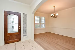 15119 Newfield Bridge Ln, Sugar Land, TX 77498 - Photo 9