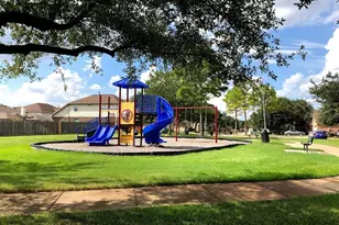 15119 Newfield Bridge Ln, Sugar Land, TX 77498 - Photo 33
