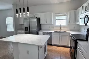 10023 Date Meadow Ln, Tomball, TX 77375 - Photo 5