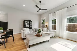 5828 Francis Oak Pl, Houston, TX 77091 - Photo 9