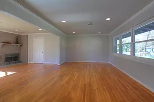 5611 Arboles Dr, Houston, TX 77035 - Photo 9