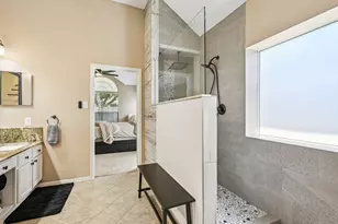 124 Crimson Bay Dr, League City, TX 77573 - Photo 23