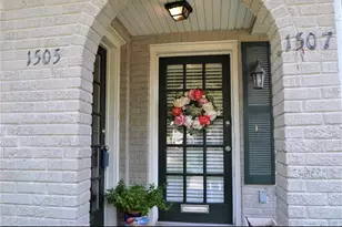 1507 McDuffie St, Houston, TX 77019 - Photo 1