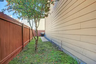 1364 Studer St, Houston, TX 77007 - Photo 19