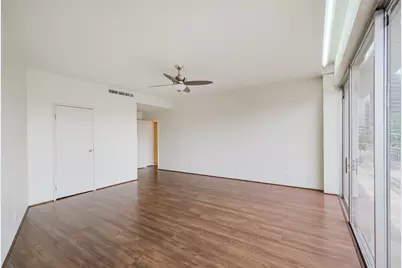 5050 Woodway Drive #3M, Houston, TX 77056 - Photo 9