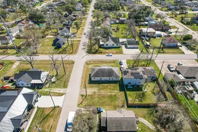 317-319 E B Street, La Porte, TX 77571 - Photo 23