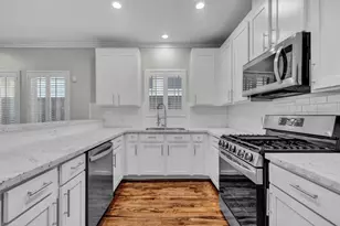 5832 Darling St, Houston, TX 77007 - Photo 13