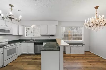 218 Oxford Drive, Conroe, TX 77303 - Photo 17