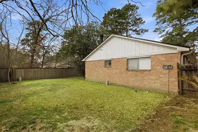 218 Oxford Drive, Conroe, TX 77303 - Photo 37