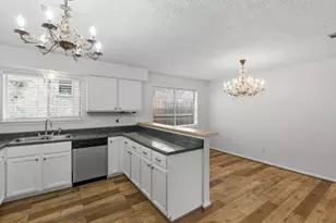 218 Oxford Dr, Conroe, TX 77303 - Photo 19