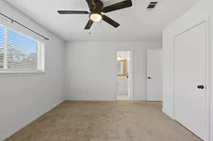 218 Oxford Dr, Conroe, TX 77303 - Photo 25