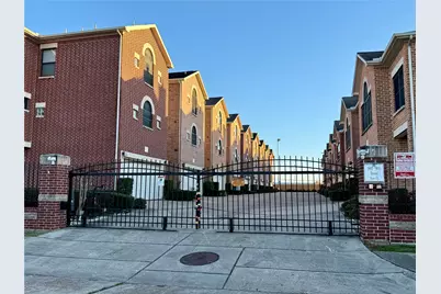 9833 Sandra Ann Court, Houston, TX 77025 - Photo 33