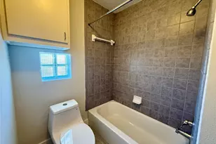 9833 Sandra Ann Ct, Houston, TX 77025 - Photo 23