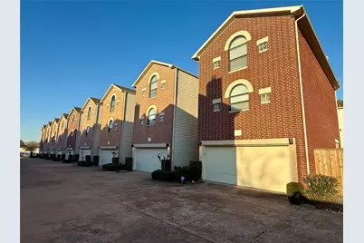 9833 Sandra Ann Court, Houston, TX 77025 - Photo 3