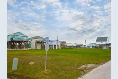 12922 Jean Lafitte Drive, Freeport, TX 77541 - Photo 3