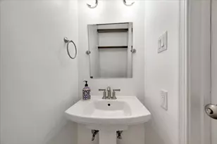 17287 Saturn Ln, Houston, TX 77058 - Photo 31